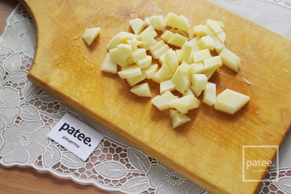 Щи с квашеной капустой и курицей в духовке - Шаг 4