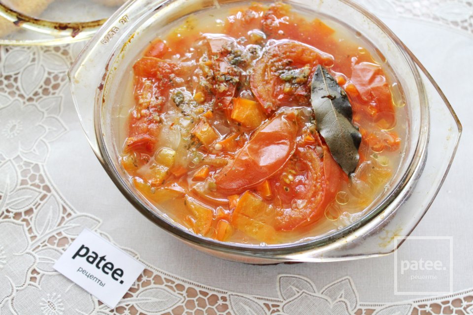 Щи с квашеной капустой и курицей в духовке - Шаг 11