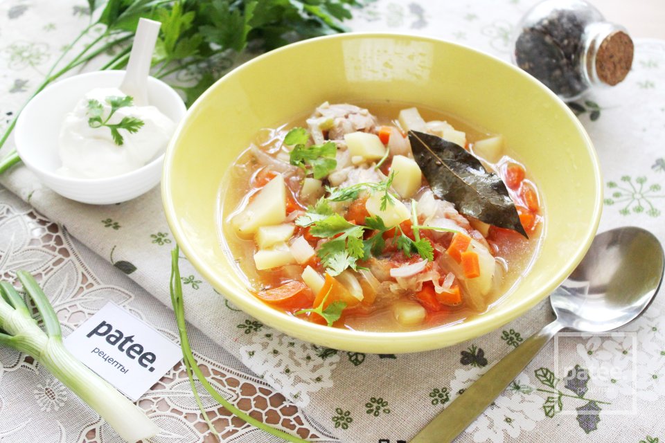 Щи с квашеной капустой и курицей в духовке - Шаг 12