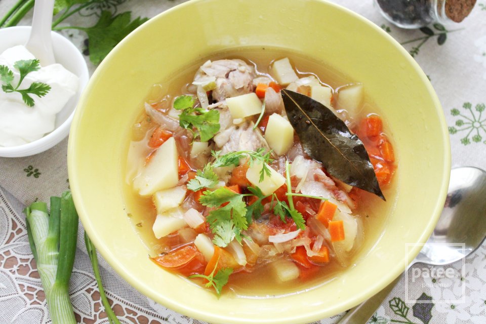 Щи с квашеной капустой и курицей в духовке - Шаг 13