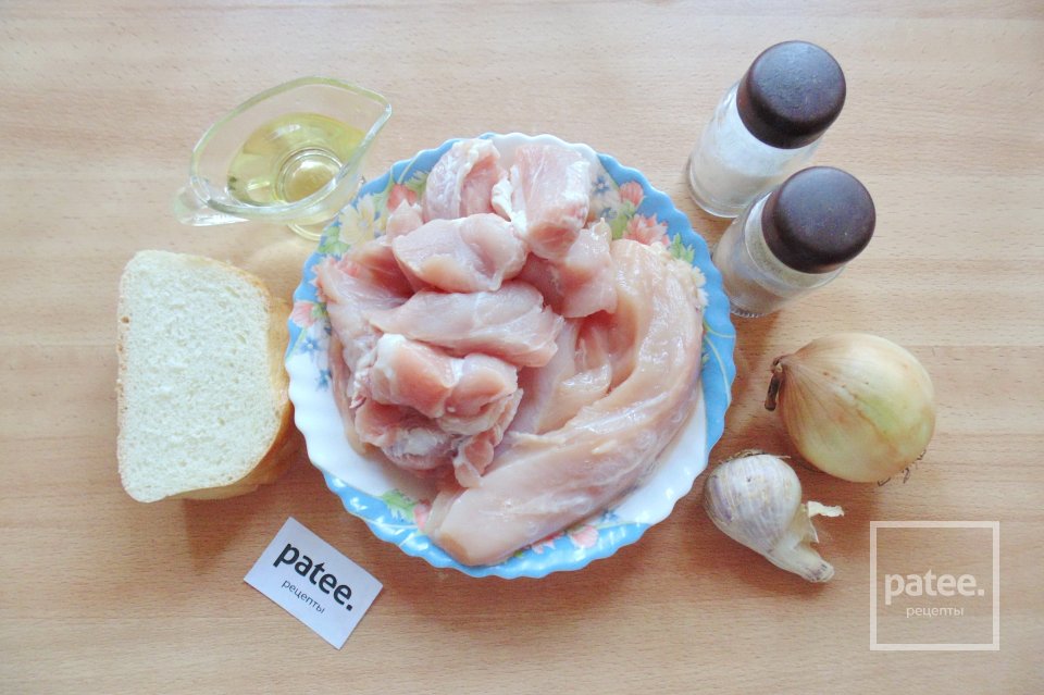 Мясные котлеты в хлебных крошках - Шаг 1