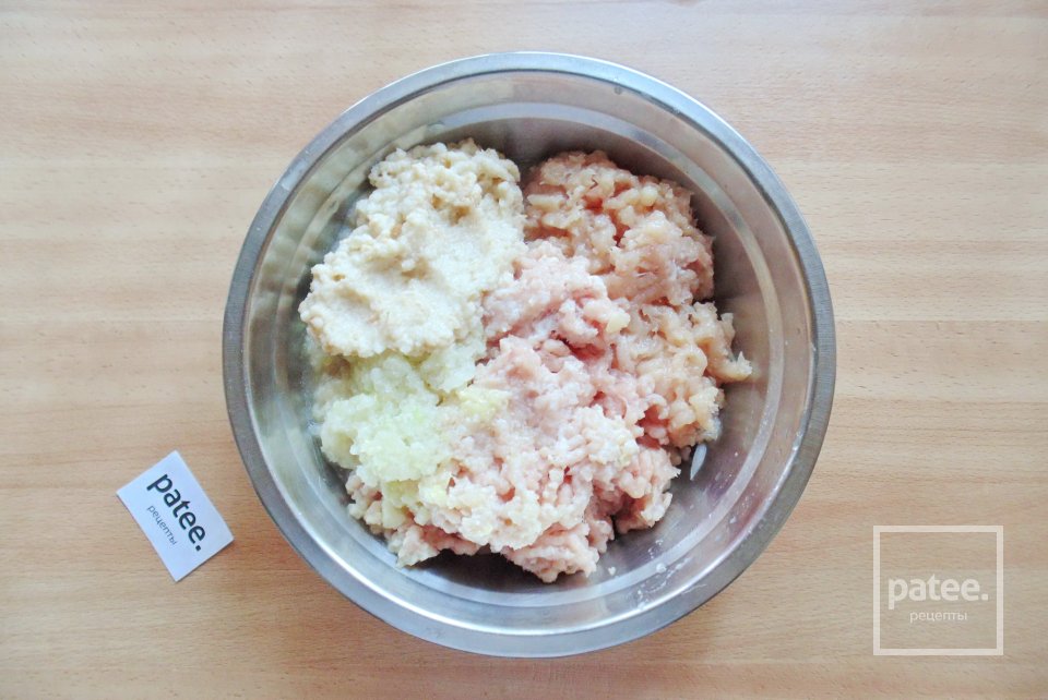 Мясные котлеты в хлебных крошках - Шаг 4