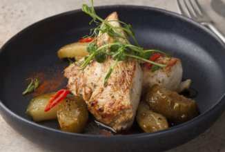 Индейка с пряной грушей