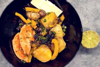 Картофель с грибами и перцем