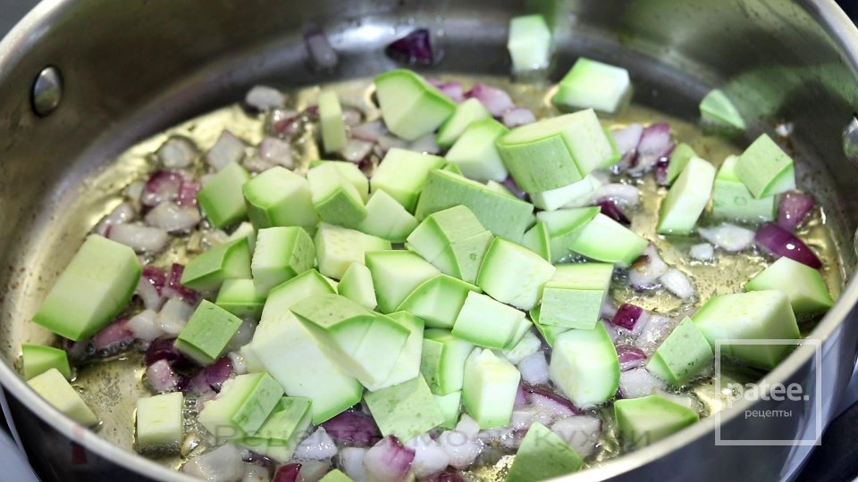 Макароны с кабачками и помидорами - Шаг 6