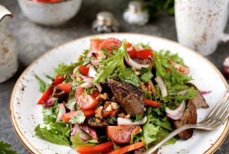 Салат с куриной печенью по-грузински 🥗