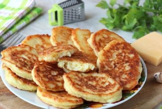 Кабачковые оладья с сыром на кефире 🥞