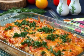 Картошка с фаршем и помидорами в духовке 🍅