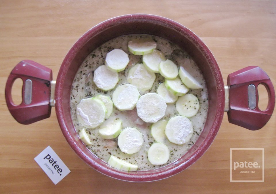 Курица  с кабачками в сырном соусе - Шаг 9