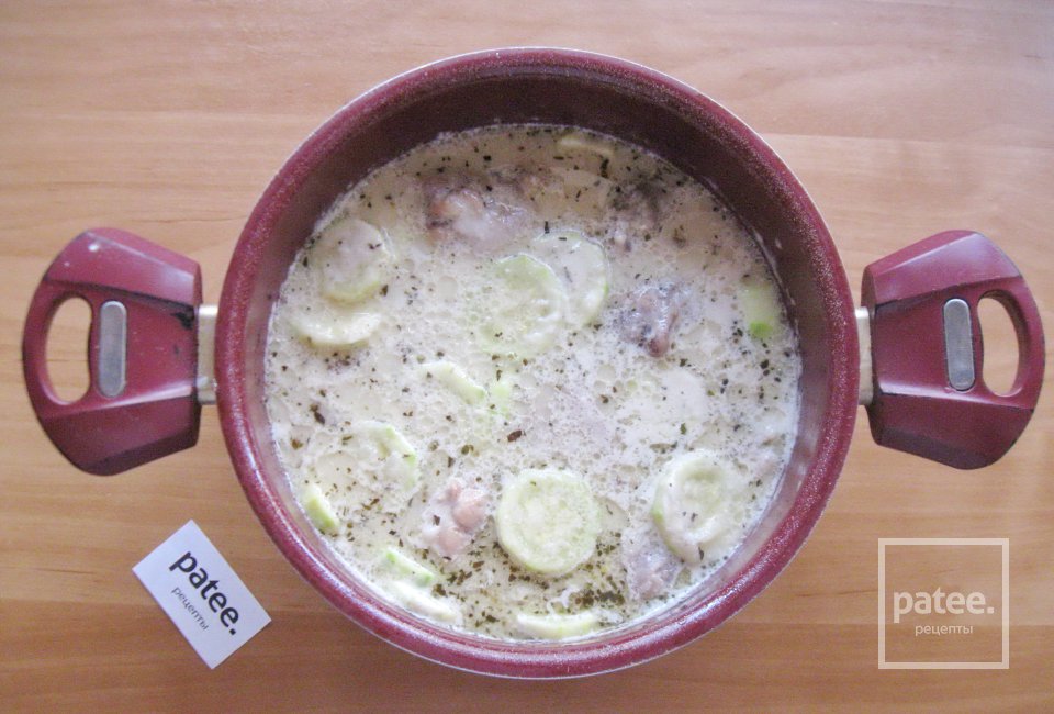 Курица  с кабачками в сырном соусе - Шаг 10