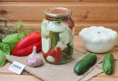 Маринованные огурцы с патиссонами