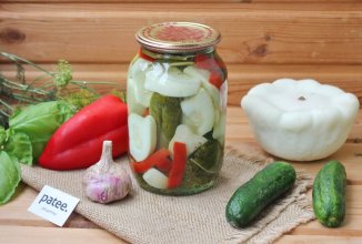 Маринованные огурцы с патиссонами