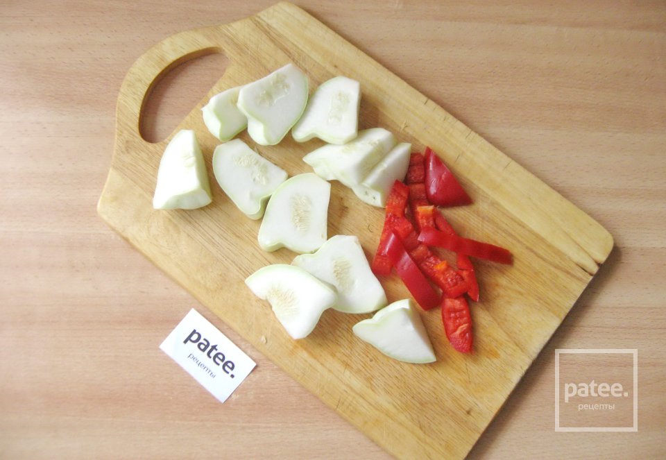 Маринованные огурцы с патиссонами - Шаг 3