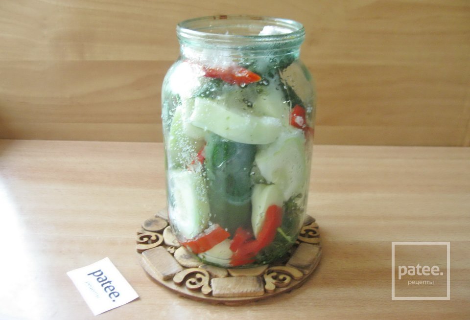 Маринованные огурцы с патиссонами - Шаг 10