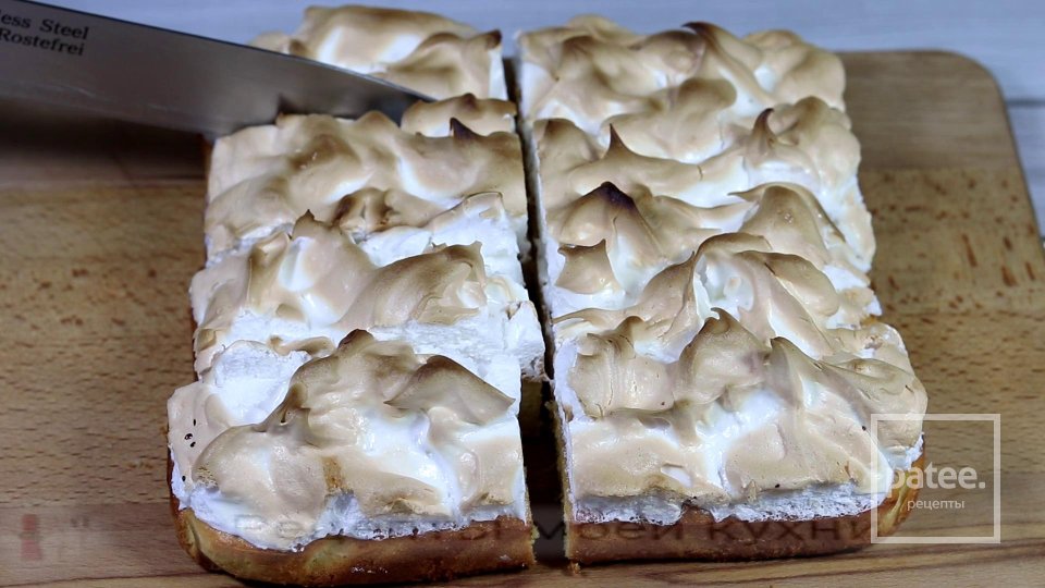 Бисквитный пирог с меренгой - Шаг 14