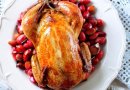Курица, запечённая с кизилом