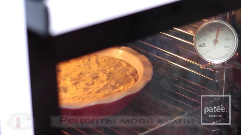 Пирог перевертыш с грушами в карамели - Шаг 10