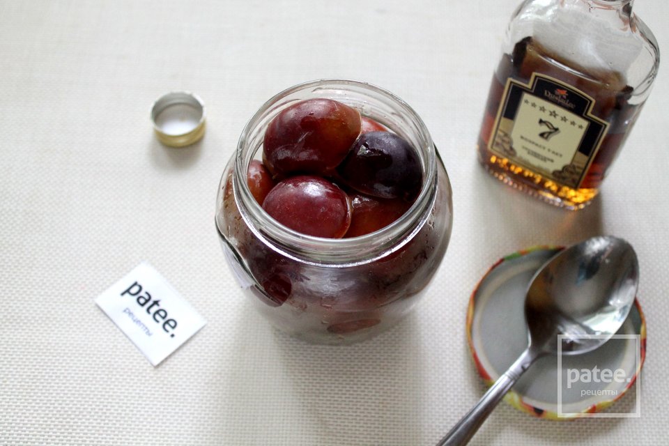 Слива, маринованная с коньяком, на зиму - Шаг 14