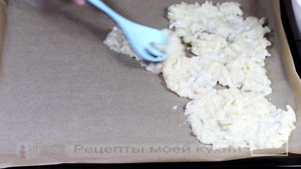 Бисквитный рулет с начинкой из груш - Шаг 9