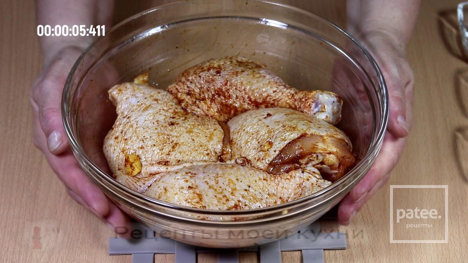 Запеченная курица с яблоками и сладким перцем - Шаг 4