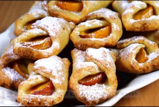 Творожное печенье с персиками