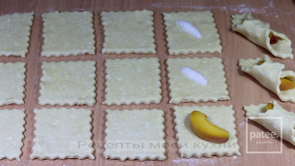 Творожное печенье с персиками - Шаг 8