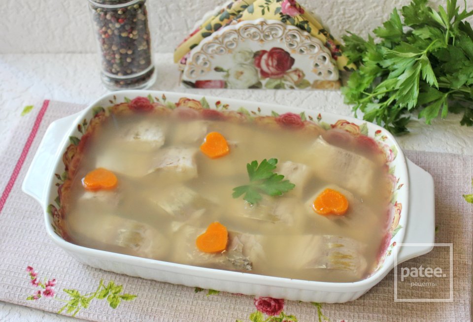 Заливное из пеленгаса - Шаг 13