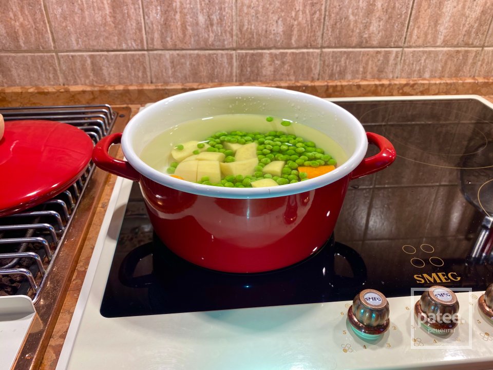 Чаудер из копченой чавычи с картофелем - Шаг 2