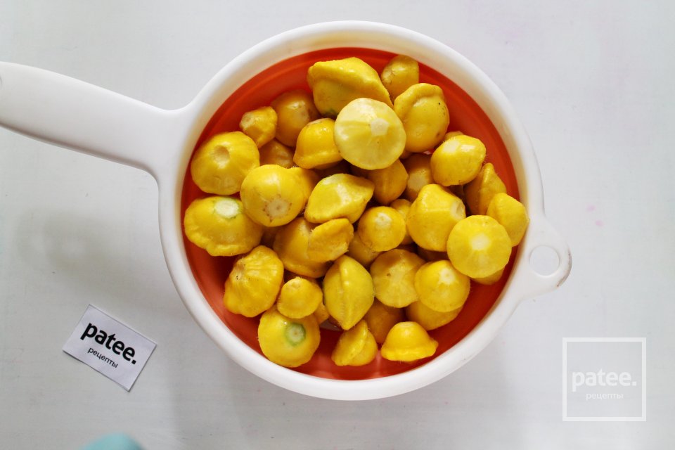 Помидоры с патиссонами, маринованные на зиму - Шаг 2