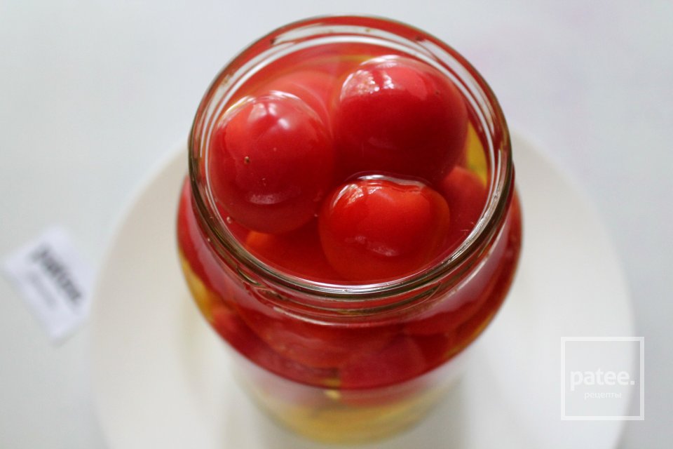 Помидоры с патиссонами, маринованные на зиму - Шаг 8