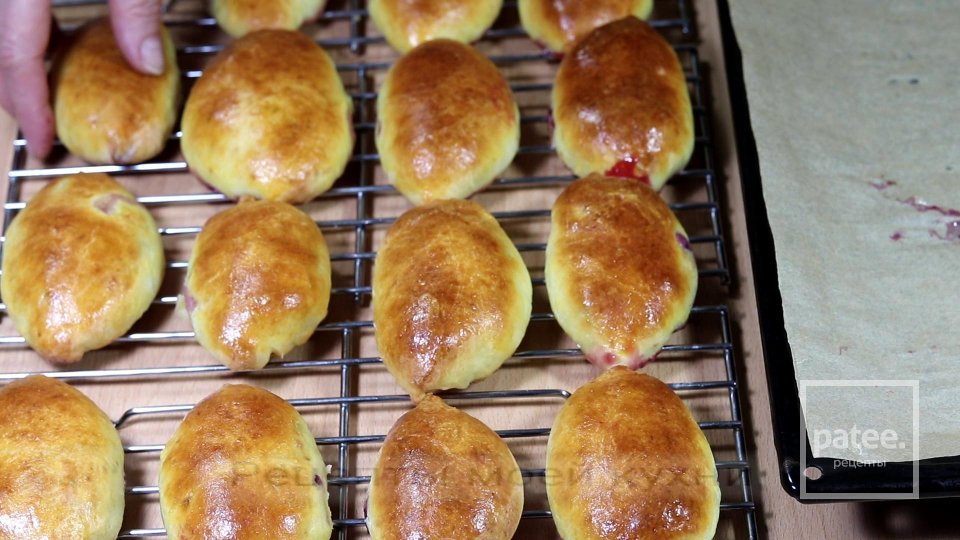 Пирожки со сливами на творожном тесте без дрожжей - Шаг 13