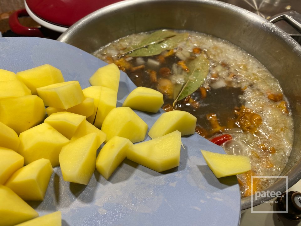 Украинский борщ с карасями - Шаг 6