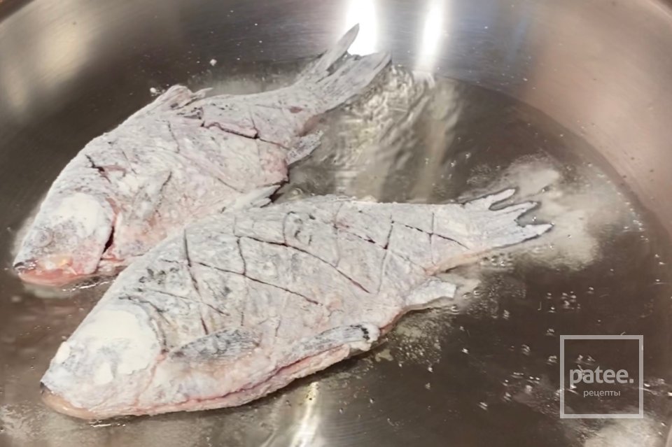 Украинский борщ с карасями - Шаг 16