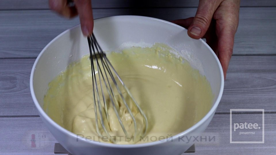 Заливной пирог с капустой и грибами - Шаг 4