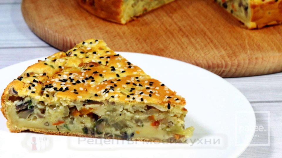 Заливной пирог с капустой и грибами - Шаг 11