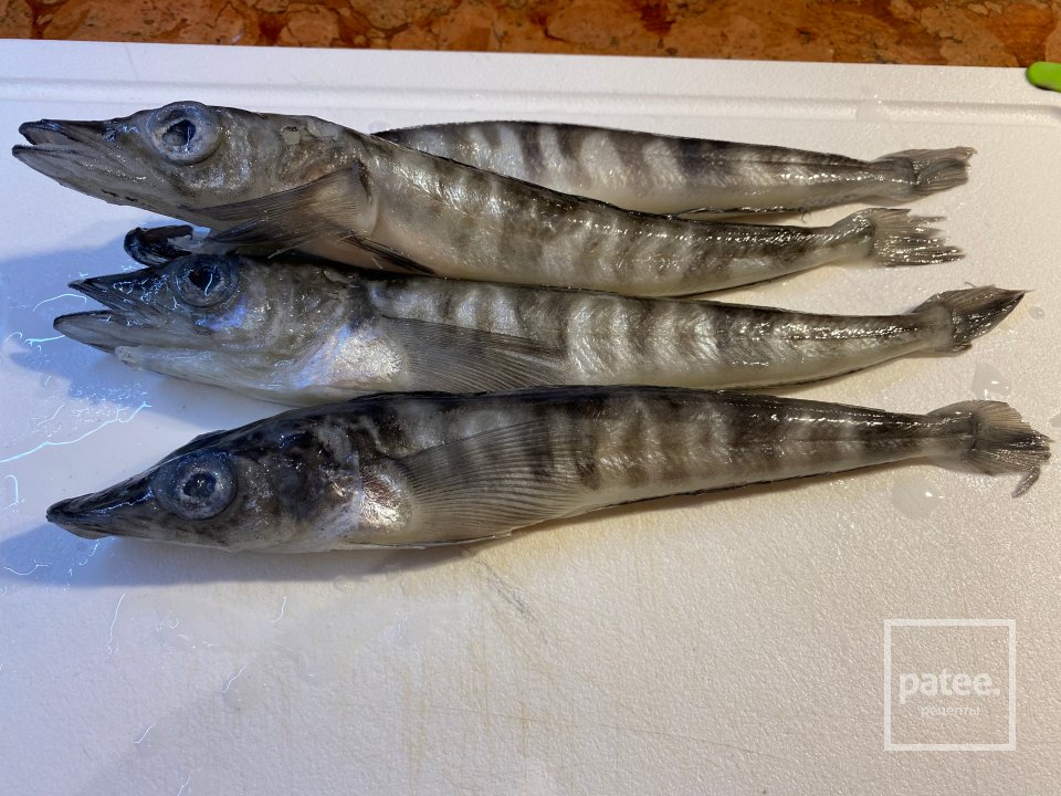 Ледяная рыба с пюре из цветной капусты и испеченном на утином жиру гратеном со сметаной и красной икрой - Шаг 7