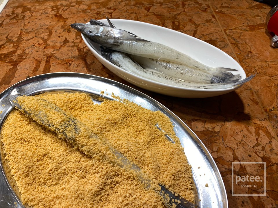 Ледяная рыба с пюре из цветной капусты и испеченном на утином жиру гратеном со сметаной и красной икрой - Шаг 8