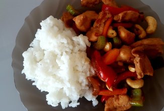 Курица с кешью