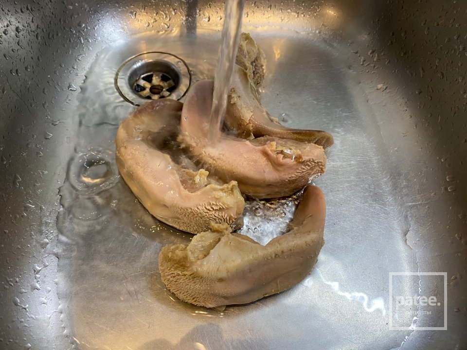 Картофельный суп с булгуром, шампиньонами и свиными языками - Шаг 5