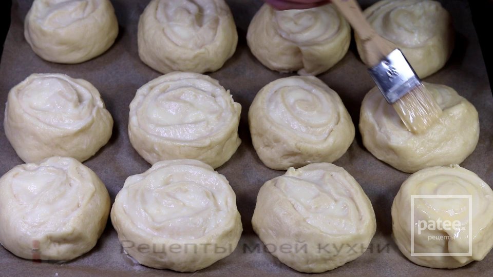 Сдобные булочки с заварным кремом - Шаг 12