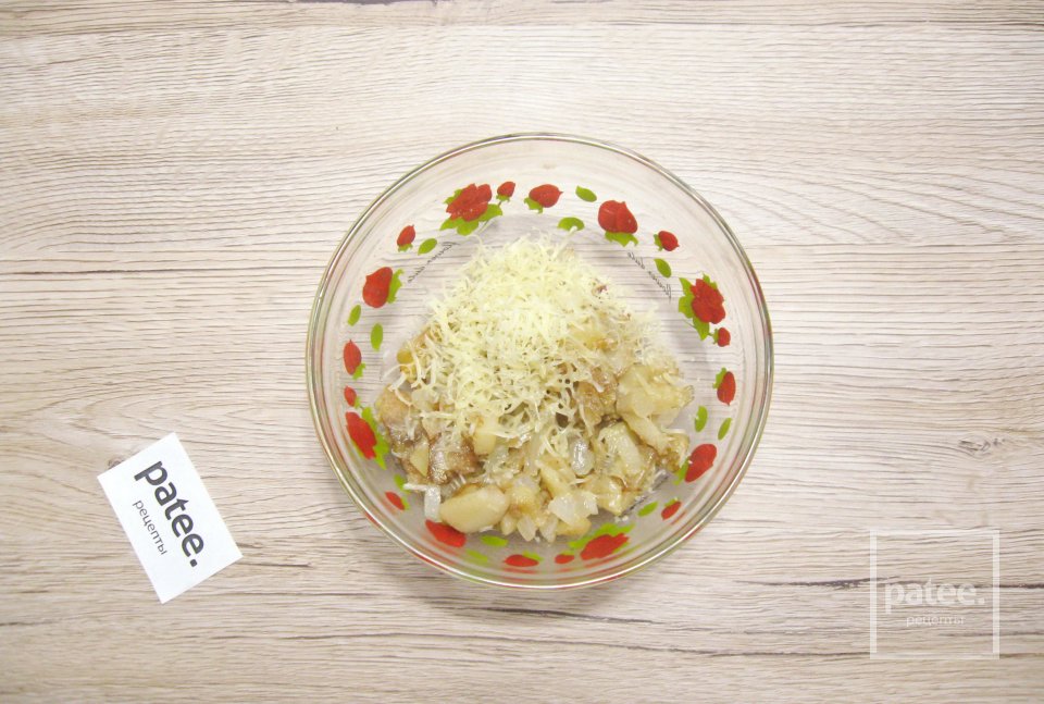 Баклажаны с яйцом и сыром в духовке - Шаг 6