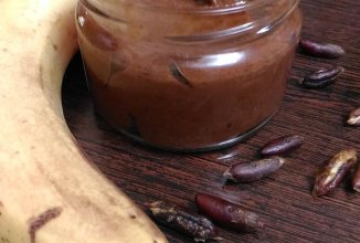 Финиково-банановая шоколадная паста