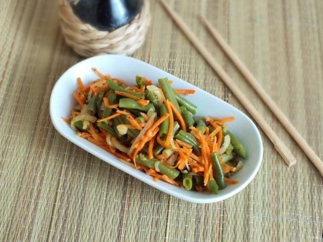 Корейский салат с зелёной фасолью 🥗