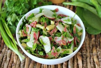 Салат с редиской и колбасой 🥗