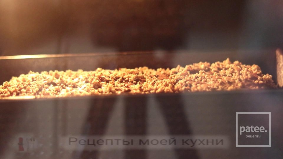 Шоколадный тыквенный кекс с орехами - Шаг 8