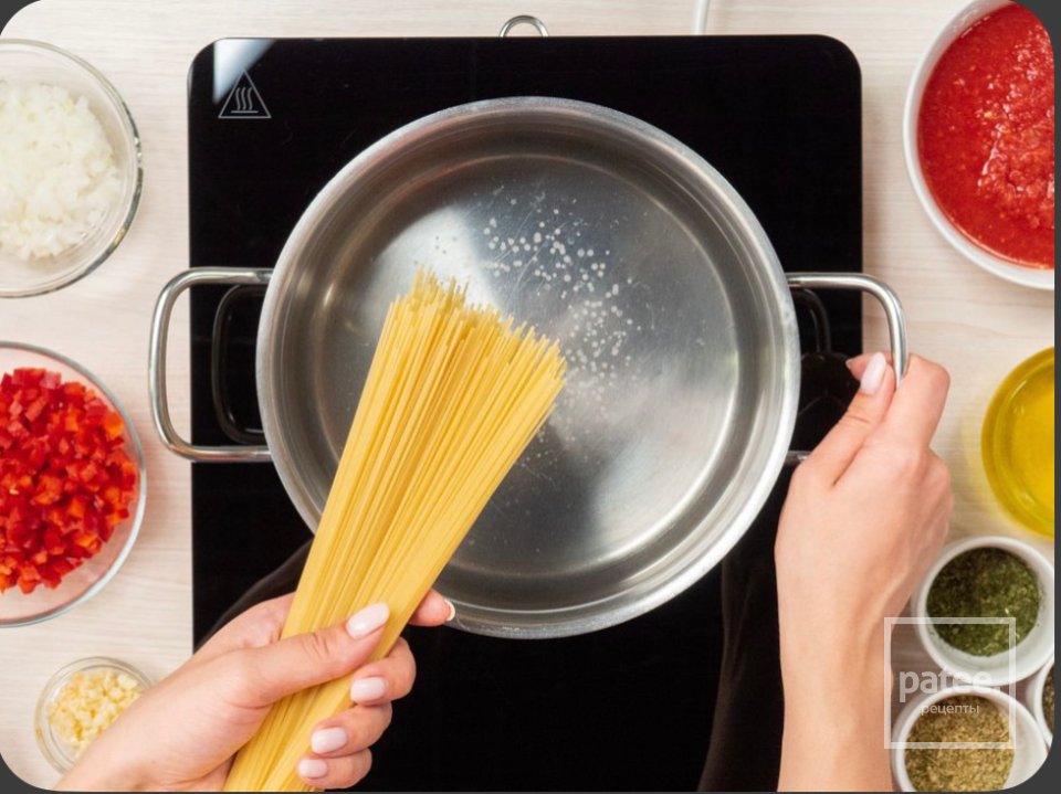 Спагетти с соусом болоньезе🍝 - Шаг 2