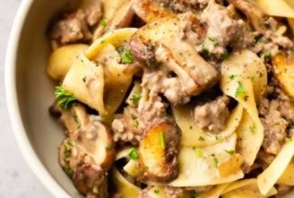 Говяжий фарш с грибами в сметаной подливе 👍🏼