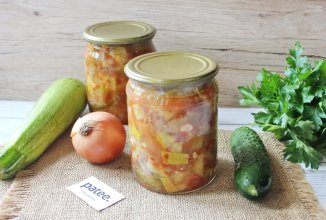 Салат с кабачками и капустой на зиму