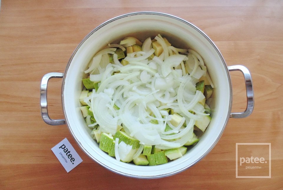 Салат с кабачками и капустой на зиму - Шаг 4