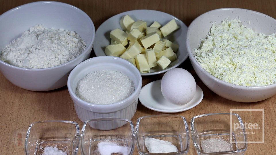 Сахарное творожное печенье в виде сердечек - Шаг 1